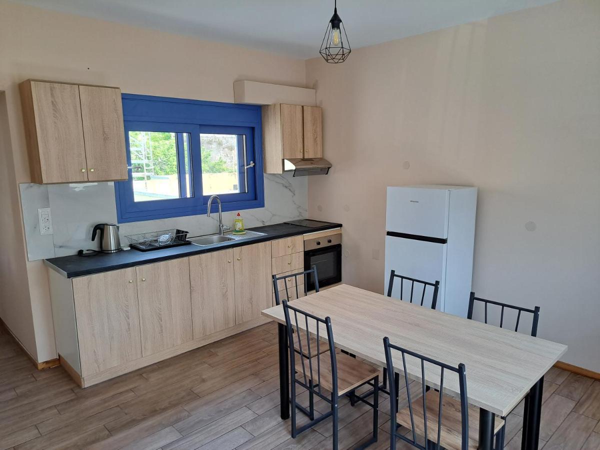 Blue Moon Apartment Agia Efimia ภายนอก รูปภาพ