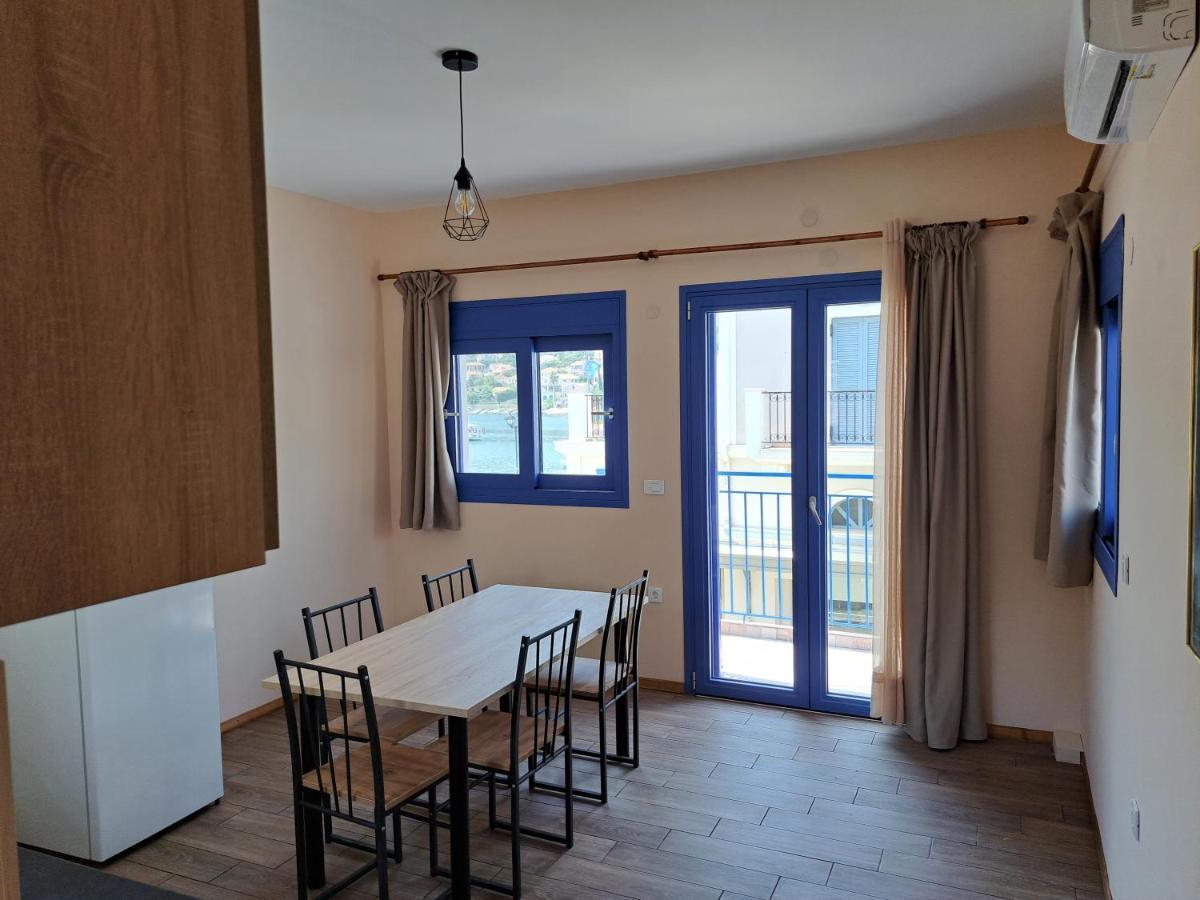 Blue Moon Apartment Agia Efimia ภายนอก รูปภาพ