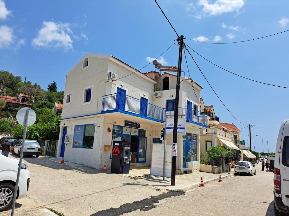 Blue Moon Apartment Agia Efimia ภายนอก รูปภาพ